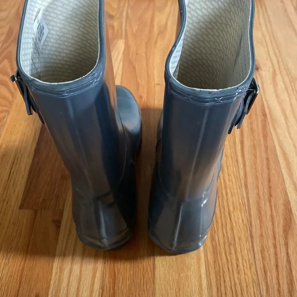 HUNTER boots grey with buckle sz 5 hood pre owned condition
